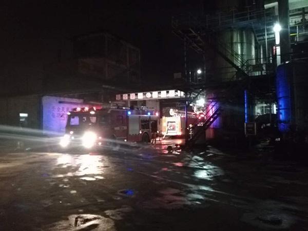 铜陵化工厂爆炸无人员死亡 医生:不可能告诉媒体